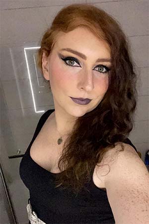 Oser de plus en plus, femme-trans rousse de Maubeuge 59600