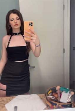 Look du jour d'une transfemme mielleuse sur Dreux 28100